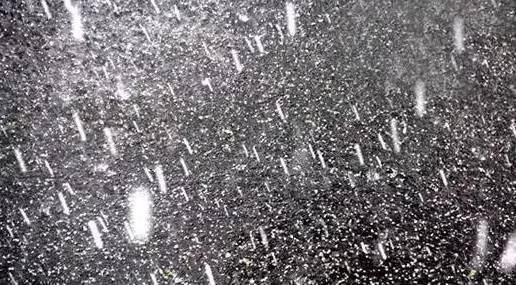 博野遭受罕見風(fēng)雹襲擊 面對冰雹如何防范與自救